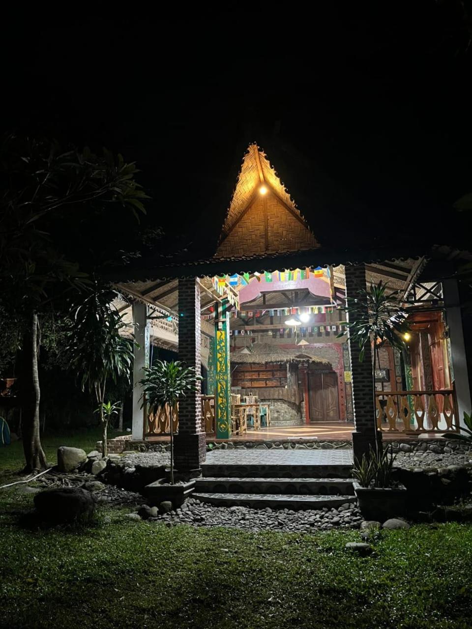 Pongo Guest House & Jungle Trekking Букит-Лаванг Экстерьер фото