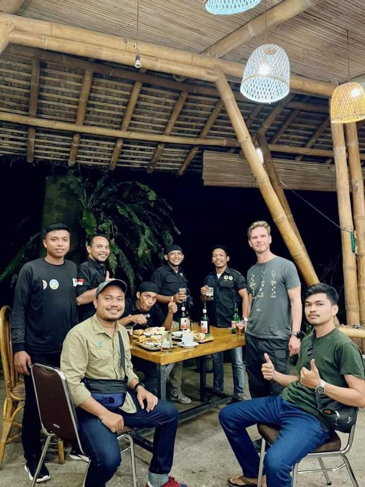 Pongo Guest House & Jungle Trekking Букит-Лаванг Экстерьер фото